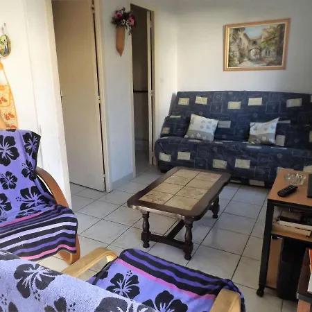 Casa de Férias Mitoyenne 6 Pers Avec Terrasse, Bbq, Parking Et Wifi A Grau D'agde - Fr-1-423-179 *