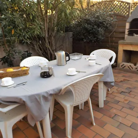 Mitoyenne 6 Pers Avec Terrasse, Bbq, Parking Et Wifi A Grau D'agde - Fr-1-423-179 بيت للعطل *