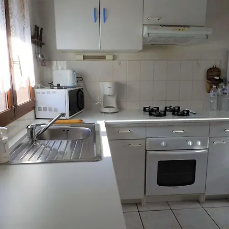 Mitoyenne 6 Pers Avec Terrasse, Bbq, Parking Et Wifi A Grau D'agde - Fr-1-423-179 *