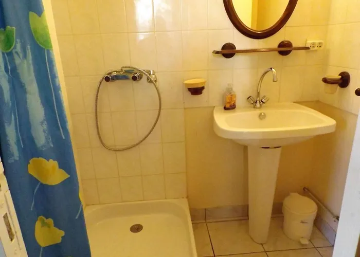 Mitoyenne 6 Pers Avec Terrasse, Bbq, Parking Et Wifi A Grau D'agde - Fr-1-423-179 펜션 Le Grau-dʼAgde