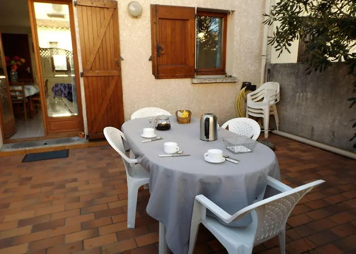 Mitoyenne 6 Pers Avec Terrasse, Bbq, Parking Et Wifi A Grau D'agde - Fr-1-423-179 * Le Grau-dʼAgde