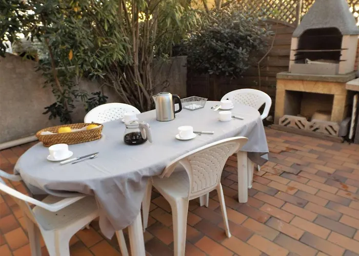 Mitoyenne 6 Pers Avec Terrasse, Bbq, Parking Et Wifi A Grau D'agde - Fr-1-423-179 펜션 *